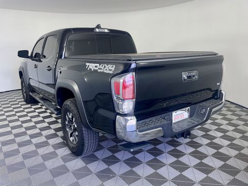 Used 2023 Toyota Tacoma TRD Off-Road image 3