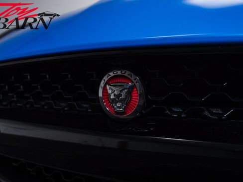 Used 2017 Jaguar F-TYPE SVR AWD/4WD image 9