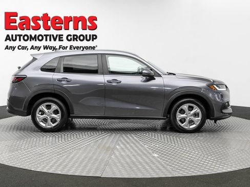 Used 2023 Honda HR-V LX image 4