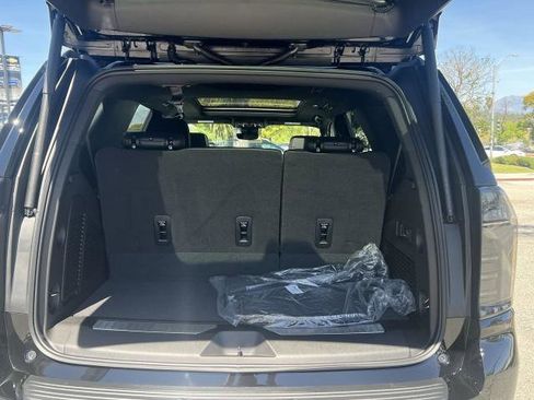 New 2026 Chevrolet Tahoe High Country w/ LPO, Get Active Package AWD/4WD image 27