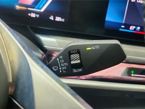 Used 2025 BMW i7 eDrive50 image 44