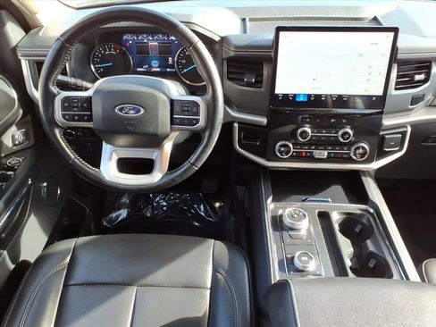 Used 2024 Ford Expedition Max XLT image 15