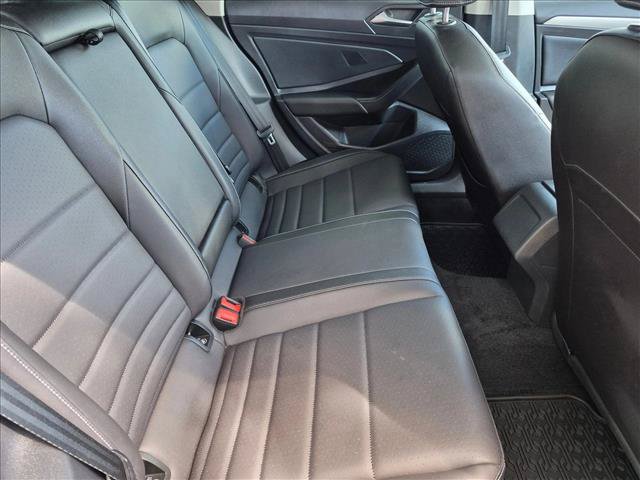 Used 2021 Volkswagen Jetta SE FWD image 20