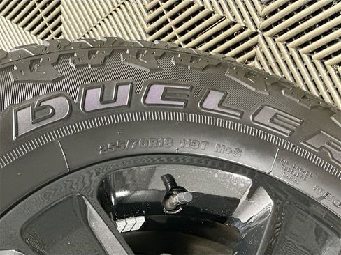 Used 2023 Jeep Wrangler Altitude image 33