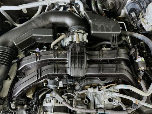 Used 2023 Subaru Outback Premium image 34