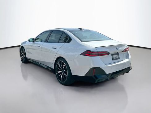 Used 2024 BMW 530i w/ Executive Package RWD image 5