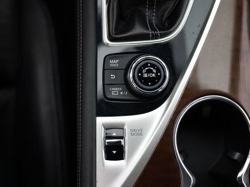 Used 2015 INFINITI Q50 4dr Sedan RWD w/ Technology Package image 42