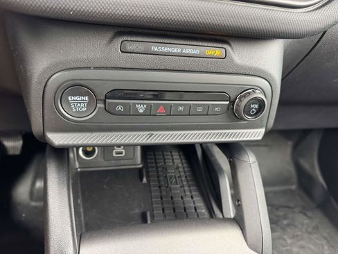 Used 2025 Ford Bronco Sport Badlands image 42