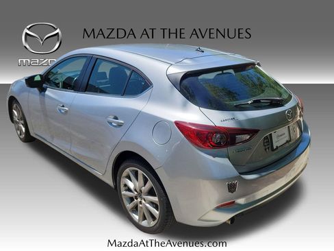 Used 2017 MAZDA MAZDA3 Touring image 21