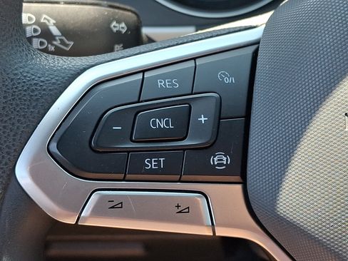 Used 2021 Volkswagen Atlas Cross Sport S FWD image 21