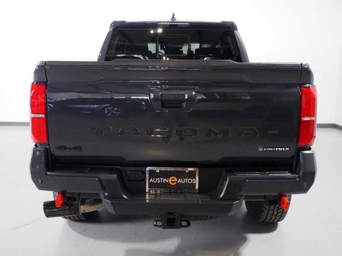 Used 2025 Toyota Tacoma TRD Off-Road image 43