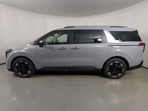 New 2026 Kia Carnival EX image 4