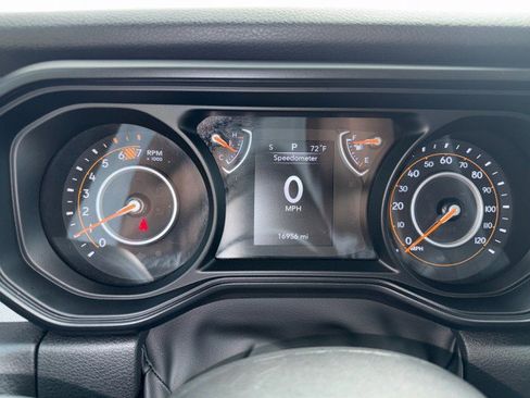 Used 2025 Jeep Wrangler Unlimited Sport AWD/4WD image 18