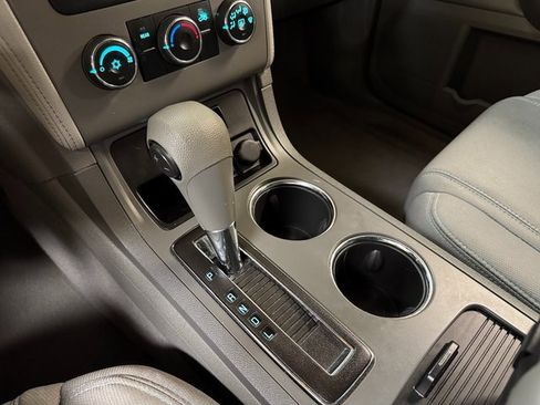 Used 2015 Chevrolet Traverse LS image 15