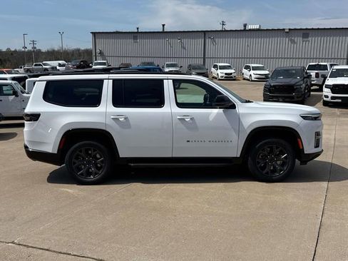 New 2026 Jeep Grand Wagoneer Limited image 2