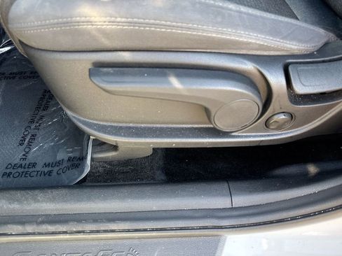 Used 2020 Hyundai Santa Fe SE image 14