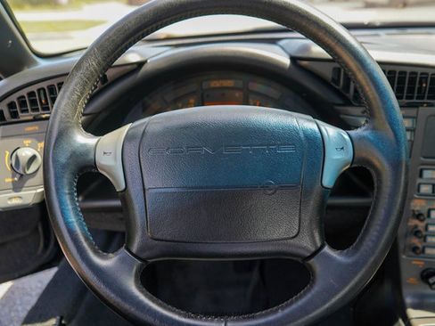 Used 1990 Chevrolet Corvette ZR-1 RWD image 38