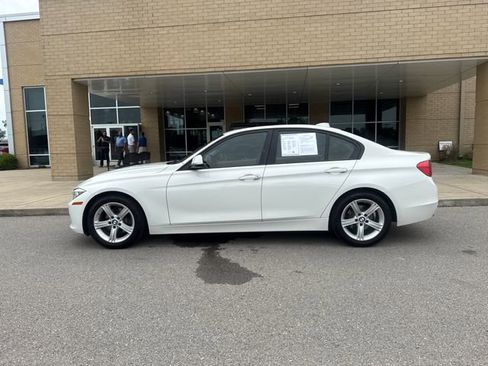 Used 2013 BMW 328i Sedan RWD image 1
