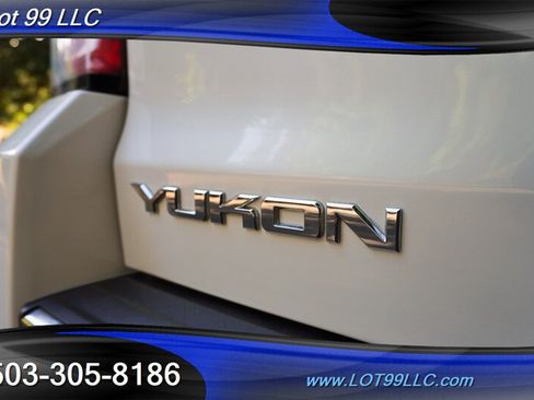 Used 2017 GMC Yukon Denali w/ Open Road Package AWD/4WD image 40