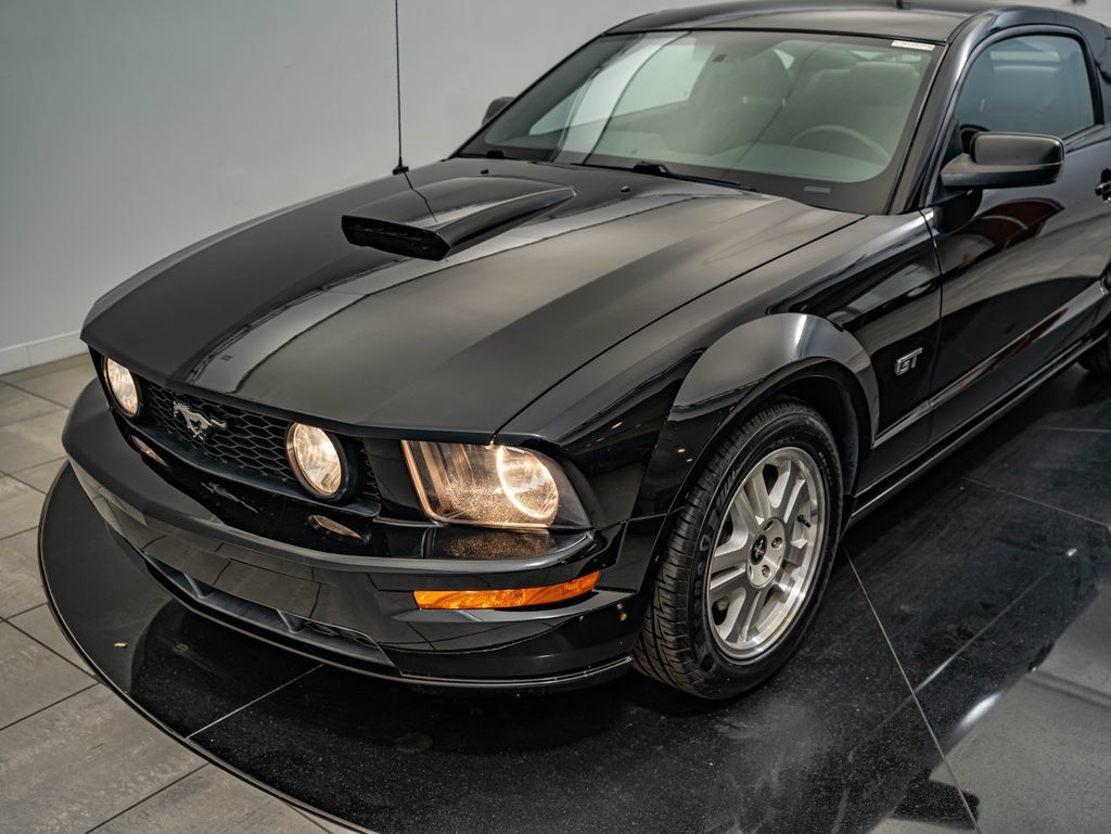 Used 2008 Ford Mustang GT RWD image 15