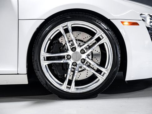 Used 2009 Audi R8 V8 image 12