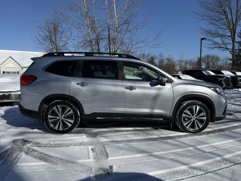 Used 2022 Subaru Ascent Touring image 13