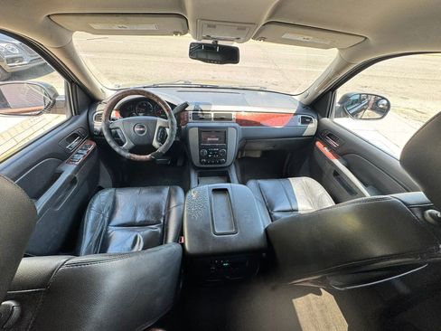 Used 2013 GMC Yukon XL SLT AWD/4WD image 21