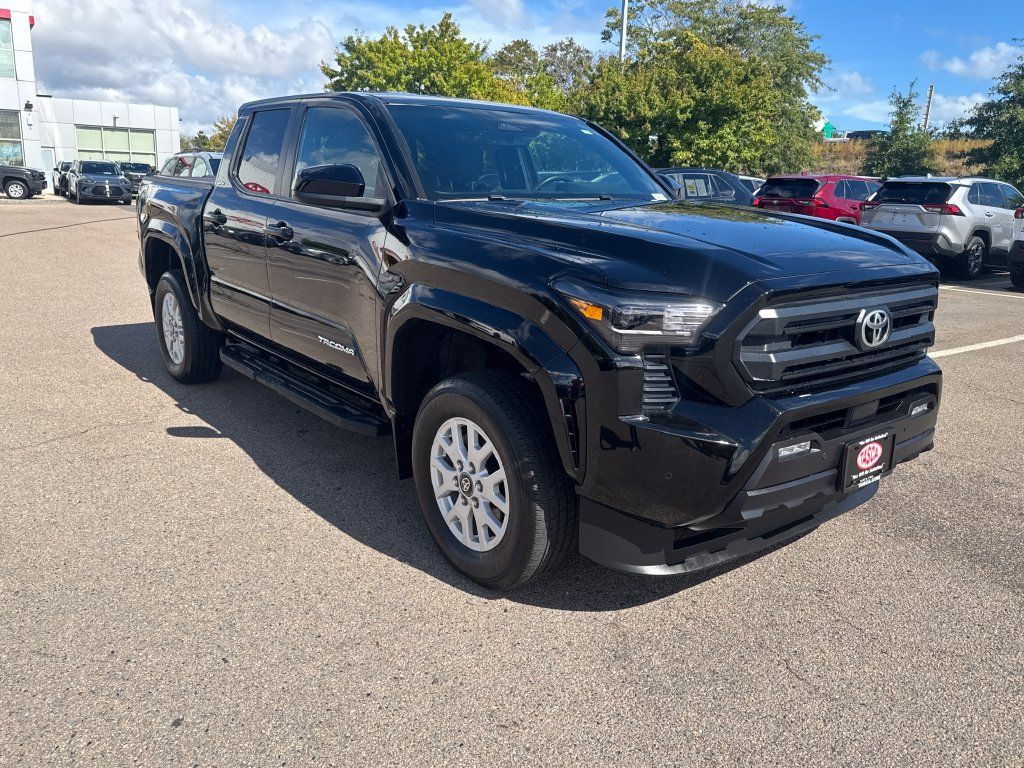 Used 2024 Toyota Tacoma SR5 AWD/4WD image 11