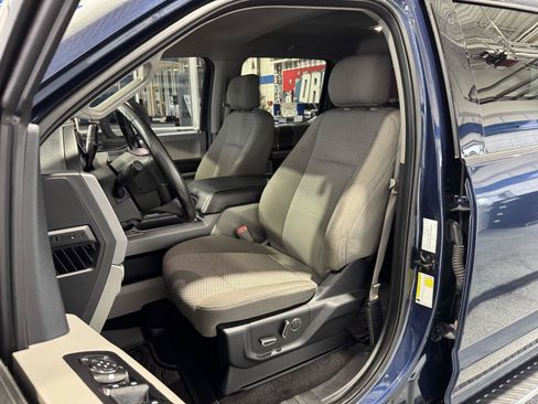 Used 2017 Ford F150 XLT w/ Equipment Group 302A Luxury AWD/4WD image 25