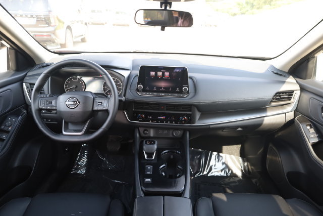 Used 2026 Nissan Rogue Dark Armor FWD image 14