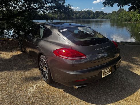 Used 2016 Porsche Panamera 4 Edition AWD/4WD image 9