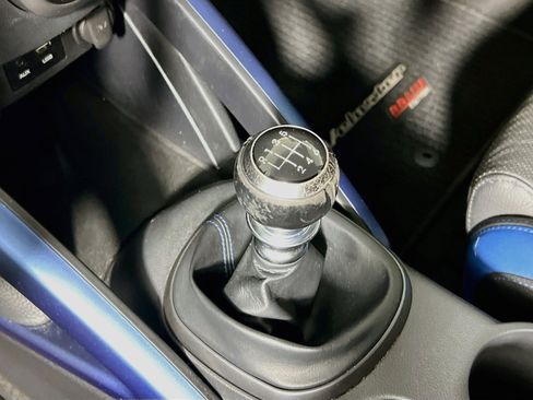 Used 2016 Hyundai Veloster Rally Edition FWD image 22
