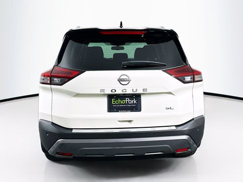 Used 2023 Nissan Rogue SL FWD image 7