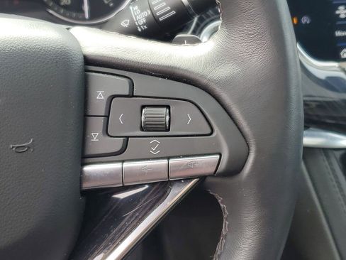 Used 2023 Cadillac XT6 Premium Luxury image 13