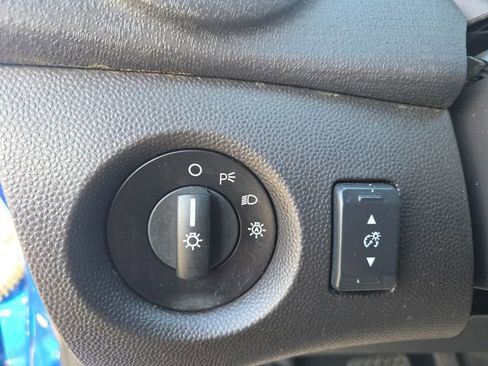 Used 2019 Ford Fiesta SE image 18