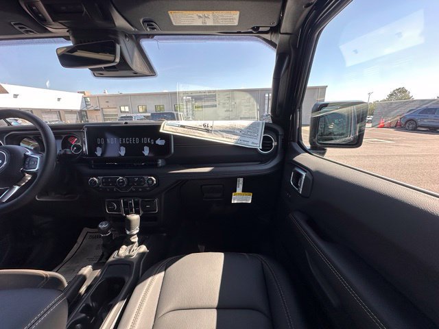 New 2027 Jeep Wrangler Unlimited Sahara AWD/4WD image 28