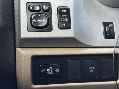 Used 2008 Toyota Tundra Limited image 32