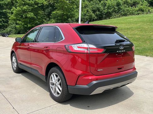 Used 2024 Ford Edge SEL w/ Convenience Package AWD/4WD image 7