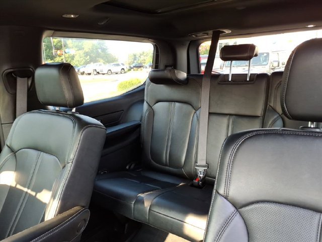 Used 2024 Jeep Wagoneer Series II AWD/4WD image 16
