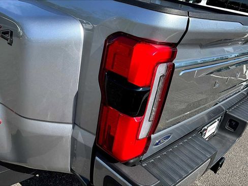 Used 2024 Ford F450 Limited image 54