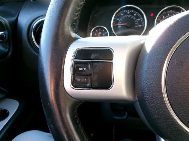 Used 2016 Jeep Compass High Altitude AWD/4WD image 18