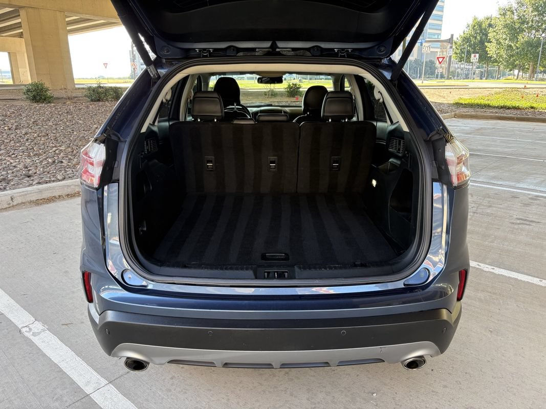 Used 2019 Ford Edge SEL w/ Equipment Group 201A FWD image 10
