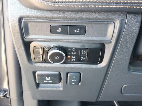 Certified 2024 Ford Expedition Platinum AWD/4WD image 18
