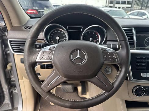 Used 2015 Mercedes-Benz ML 350 2WD image 23