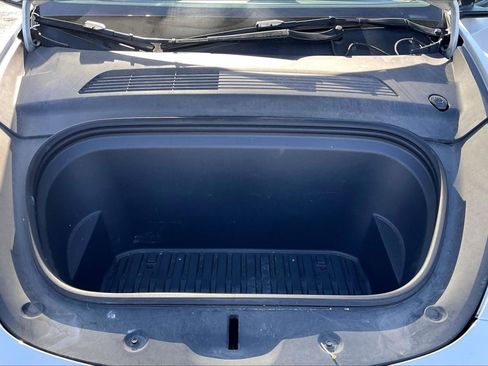 Used 2021 Tesla Model Y Long Range AWD/4WD image 10