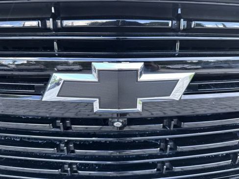 Used 2024 Chevrolet Tahoe RST w/ Luxury Package RWD image 10