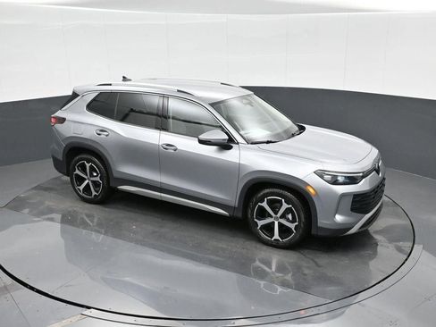 New 2026 Volkswagen Tiguan SE FWD image 21