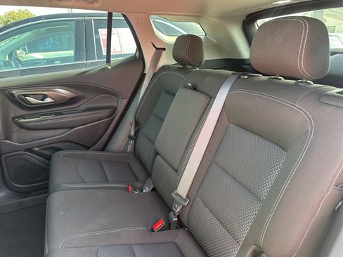 Used 2024 GMC Terrain SLE FWD image 12