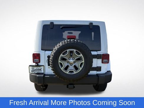 Used 2018 Jeep Wrangler Unlimited Rubicon w/ Cold Weather Group image 7