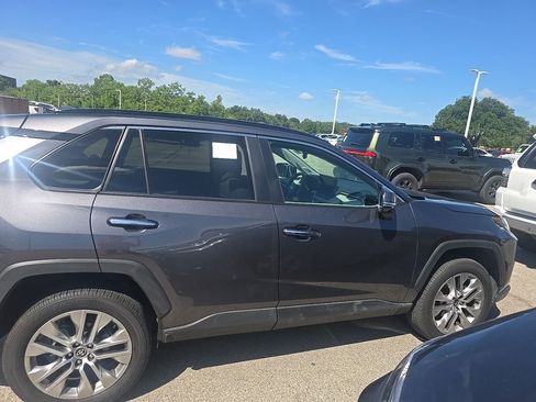 Used 2025 Toyota RAV4 Limited FWD image 4